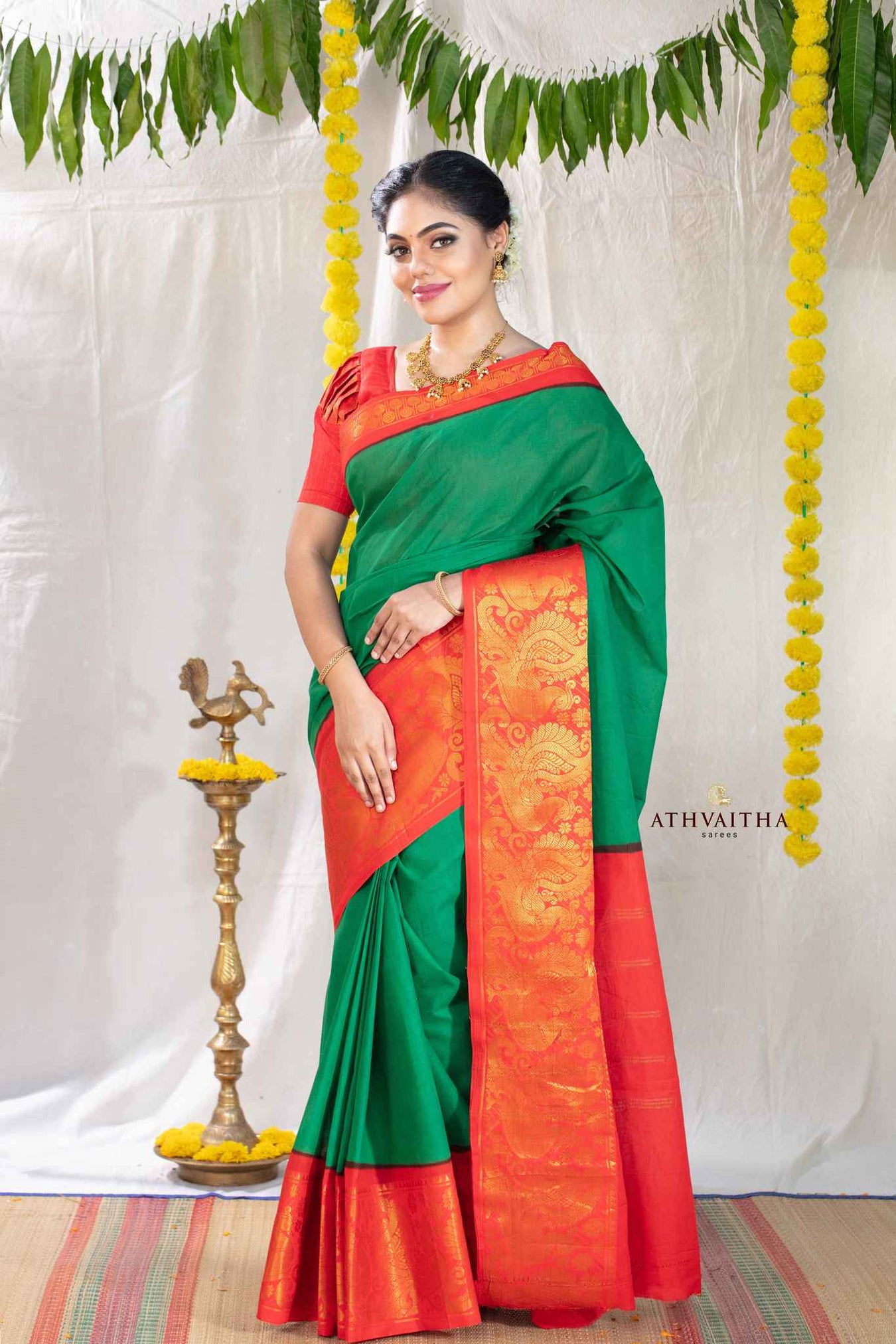 Rani Sungudi Plain With Long Golden Border