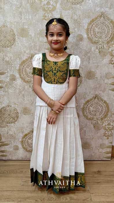 Rani Sungudi Kids Pavadai Sattai - Charvi