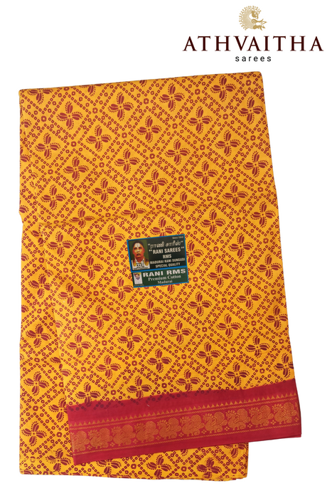 Madurai Rani Sungudi Pure Cotton Saree With One Side Small Zari Border-Contrast Hand Printed