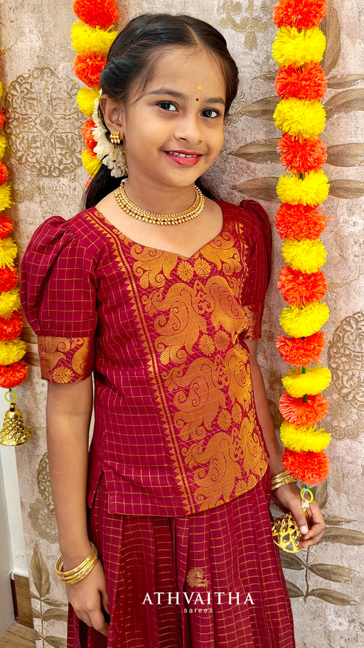 Sungudipavadaisattai_traditionaldress_Athvaitha
