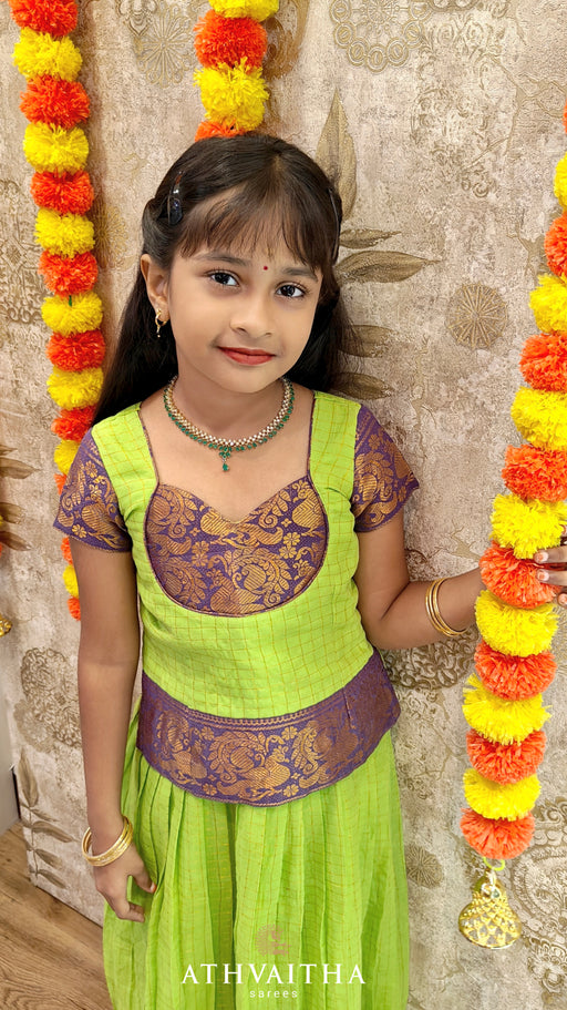 pattupavadaisattai_tradionalwear pattu_pavadaicollections_Athvaitha