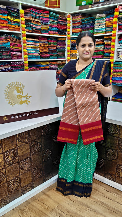 Heritage Rani Sungudi Cotton Cross Bandini With Doubleside Rudraksha Border-Contrast