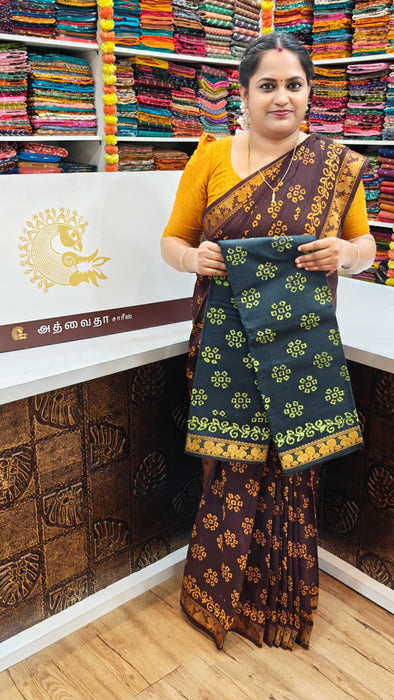 Rani Sungudi Saree Doubleside Flower Wax Print