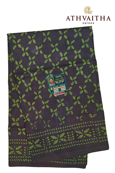 Madurai Rani Sungudi Cotton Saree Without Zari Border-Leaf