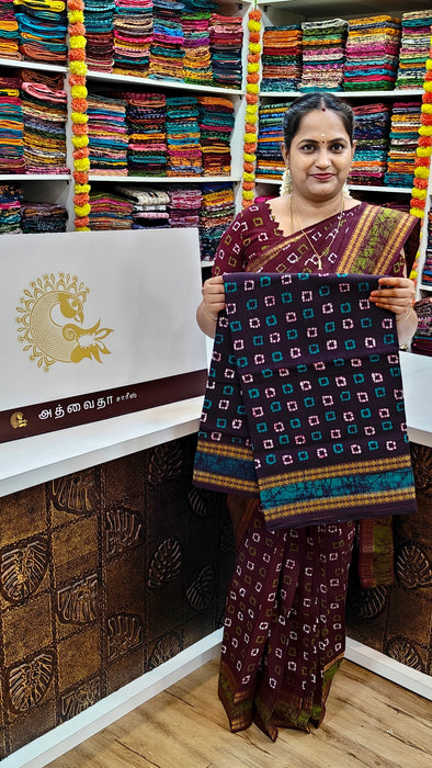 Heritage Rani Sungudi Sarees Ice Katti With Kasumalai Border - DarkBlue-Green