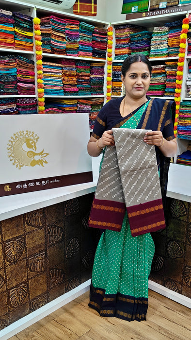 Heritage Rani Sungudi Cotton Cross Bandini With Doubleside Rudraksha Border-Contrast