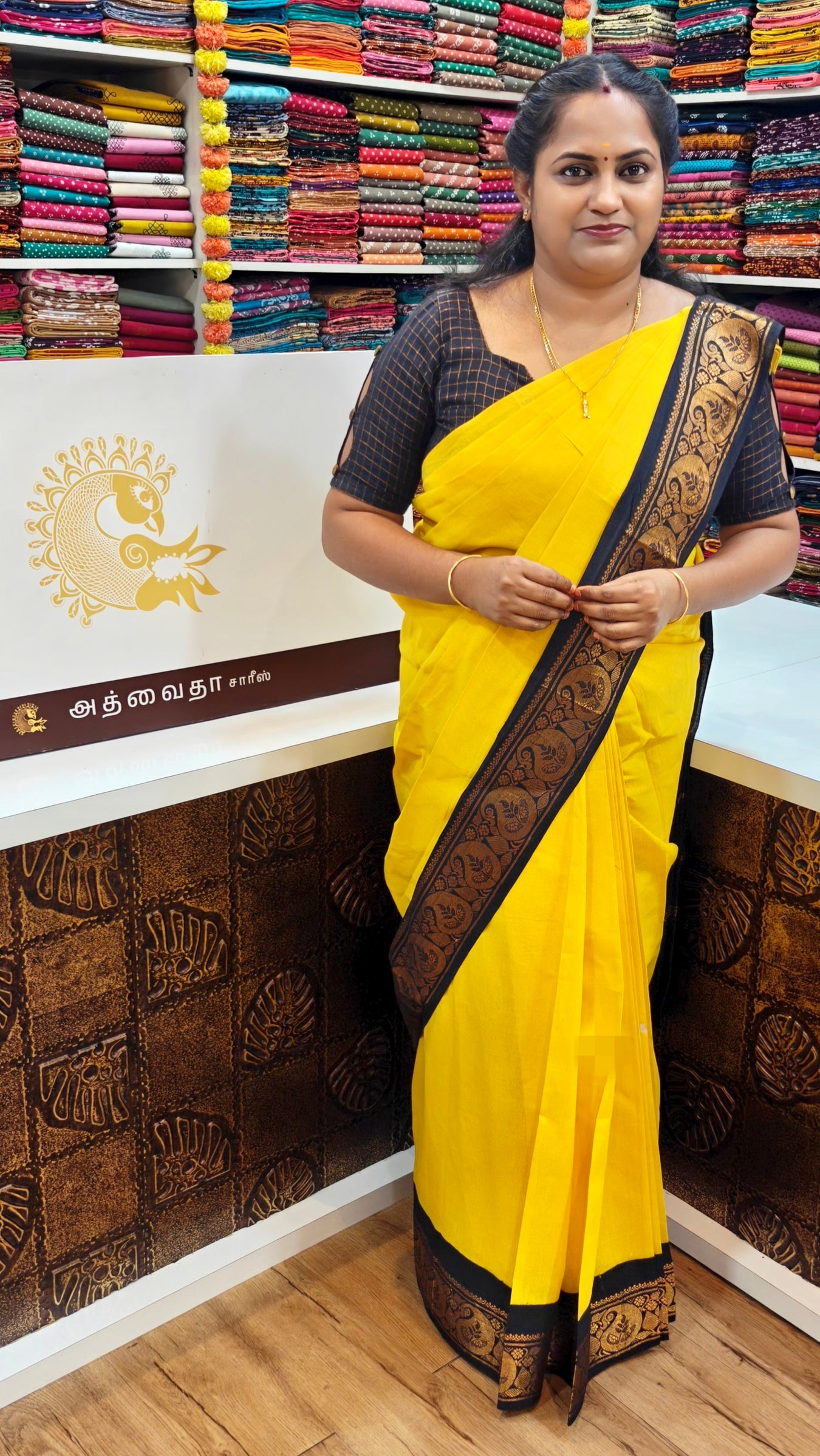Rani Sungudi With One side Border