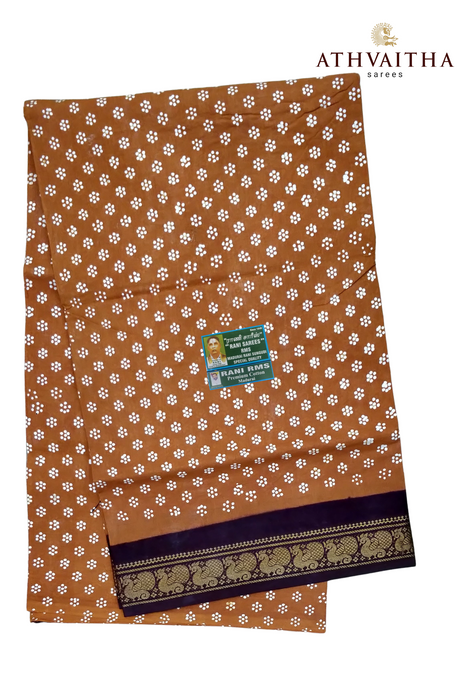 Madurai Rani Sungudi Cotton Saree With One Side Small Zari Border-Flower Dot Contrast