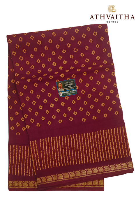 Madurai Sungudi Cotton Saree With Small Zari Border- Chakra Bandhani