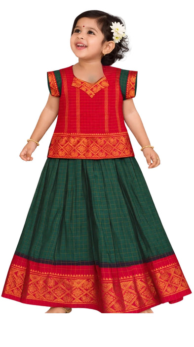 Green Red Contrast Border Kids Pavadai Sattai | Athvaitha Traditional Langa Davani Girls Sattai 3 Years