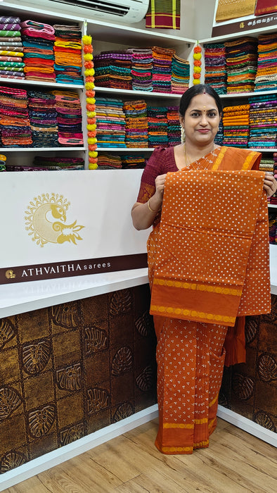 Rani Sungudi Cotton Saree With Oneside Rudraksha Border-Polka Dot Self