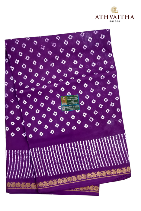 Madurai Sungudi Cotton Saree With Small Zari Border- Chakra Bandhani